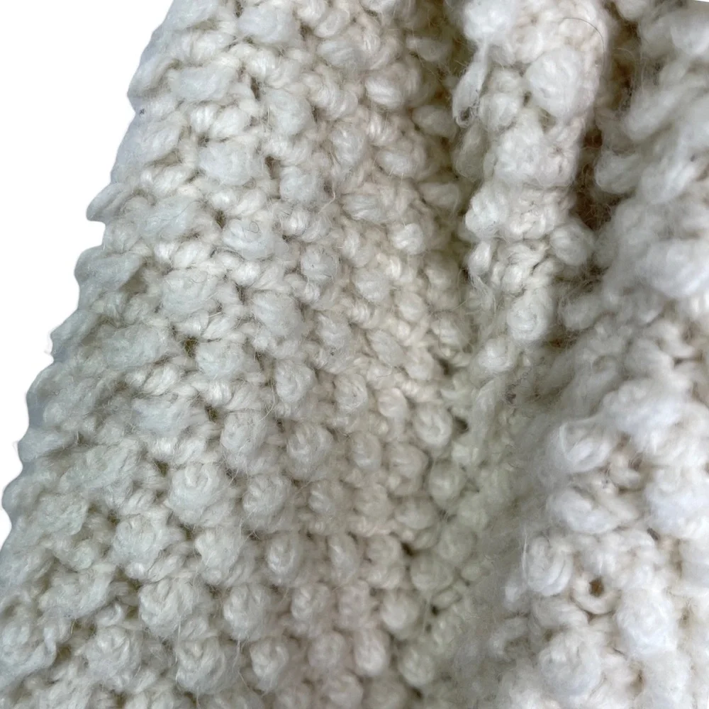 American Eagle Crewneck Sweater Cream Ivory Knit Fluffy Soft Medium - Picture 6 of 11